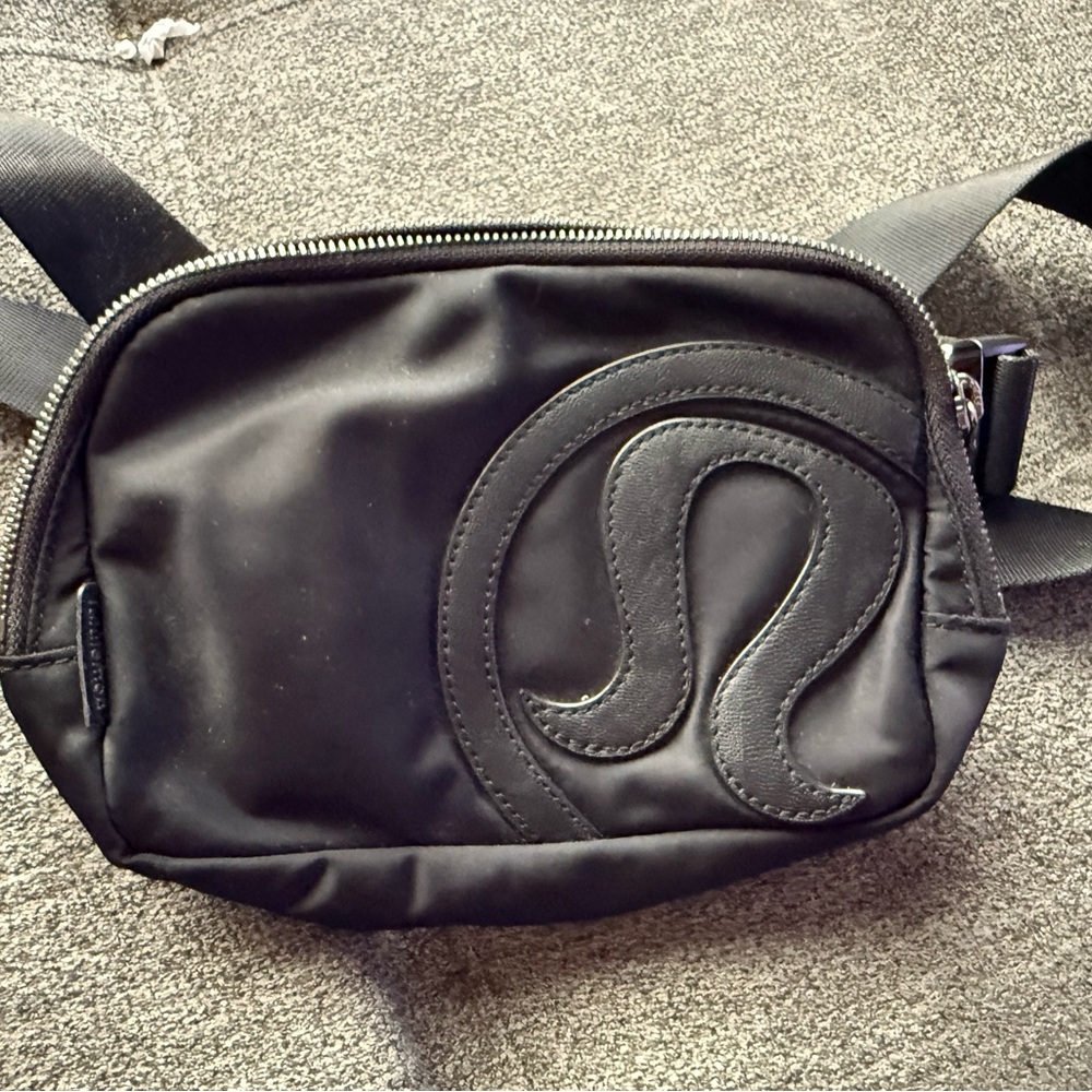 lululemon athletica Black Belt Bag